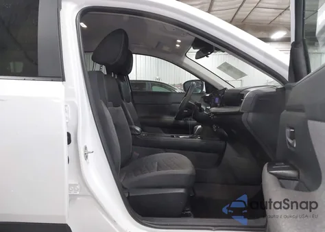 2025 Nissan Kicks Sv Intelligent Awd from USA, damaged, VIN 3N8AP6CB2SL346559